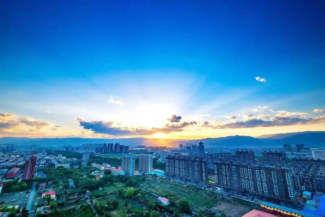 呼和浩特，草原之都的浪漫风情与邂逅